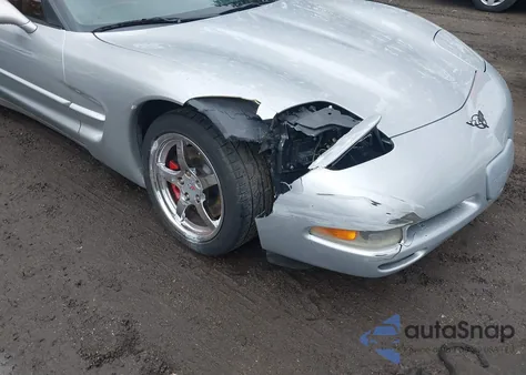 2000 Chevrolet Corvette z USA, uszkodzony, nr VIN 1G1YY32G4Y5111973